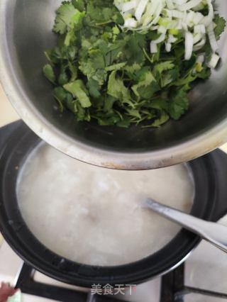 咸骨瑤柱粥的做法步驟：7