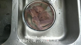 寶寶輔食豬肝粉的做法步驟：1