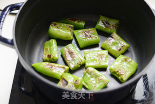 虎皮尖椒的做法步驟：5