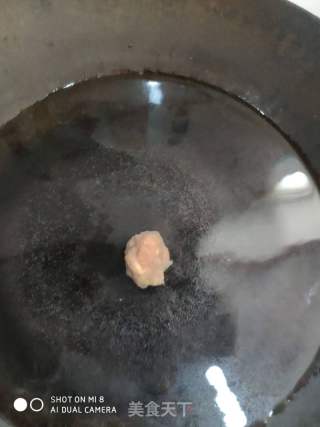 小白菜丸子湯的做法步驟：5