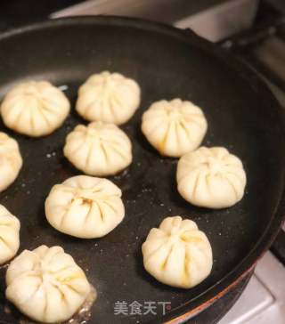 鮮肉生煎包的做法步驟：18