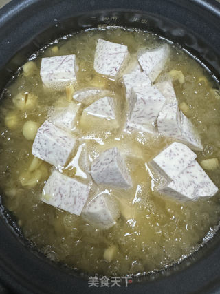 芋頭蓮子銀耳羹的做法步驟：9
