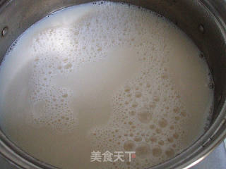 經典四大金剛早餐之一----咸豆?jié){的做法步驟：3