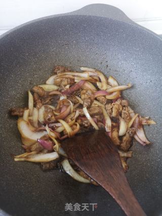 日式紫米肥牛飯的做法步驟：5