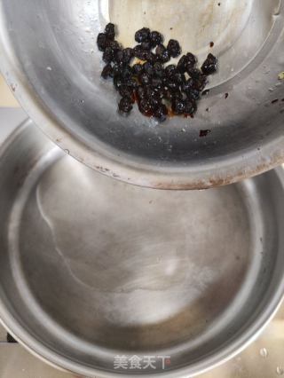 豆豉炒大蔥的做法步驟：3