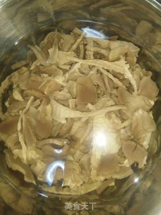 筍干燉肉的做法步驟：1