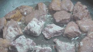 紅酒燉牛肉的做法步驟：2