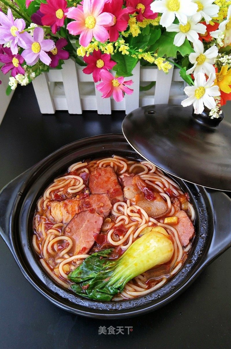 臘肉米線煲的做法
