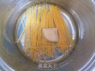 奶油意面的做法步驟：4