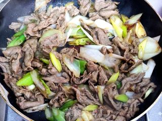 蔥爆羊肉的做法步驟：5