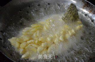 松鼠鱖魚的做法步驟：9