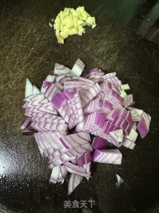 蝦仁炒牛肉的做法步驟：6