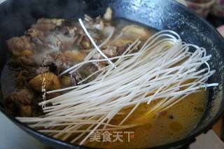 小雞燉粉條的做法步驟：5
