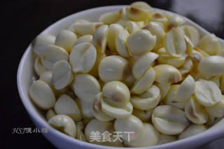 耗油燴鮮蓮草菇的做法步驟：4