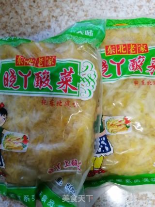 紅燒肉燉酸菜的做法步驟：1