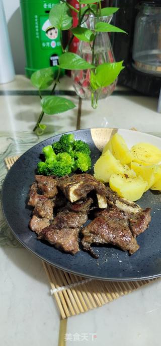 香煎牛仔骨的做法步驟：5
