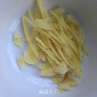 蔥爆海參的做法步驟：2