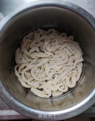 麻辣香腸的做法步驟：2