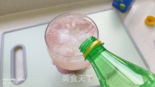 蜜桃椰椰氣泡水的做法步驟：12