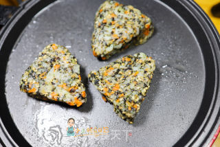 12個月以上輔食土豆肉松飯團的做法步驟：7