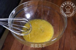 花蛤蒸蛋羹的做法步驟：2