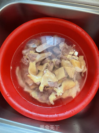 家庭版姜母鴨的做法步驟：1