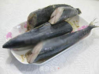 五香熏鲅魚的做法步驟：1