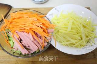 贛榆煎餅卷三絲的做法步驟：6
