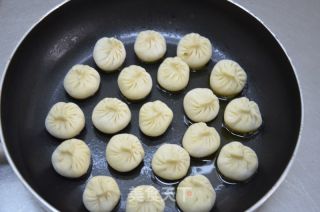 生煎包的做法步驟：5