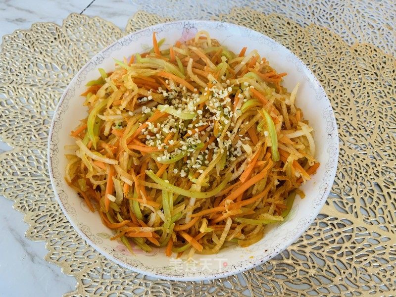 火麻仁素炒三絲的做法