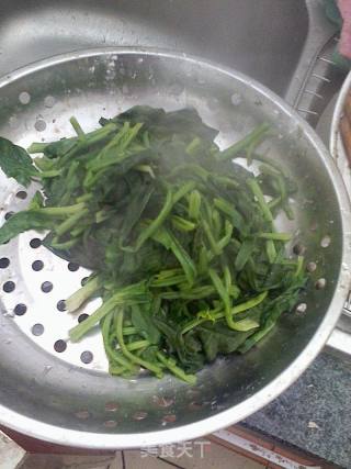 菠菜素餡水餃—幫寶寶補鈣~~的做法步驟：2