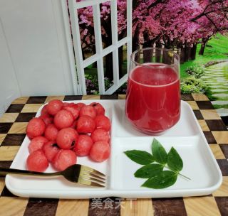西瓜球西瓜飲的做法步驟：5