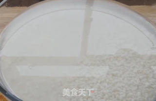 菠蘿飯的做法步驟：1