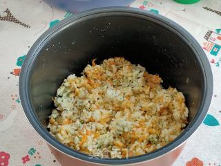 海苔肉松飯團的做法步驟：7