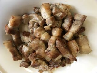 香辣紅燒肉的做法步驟：2