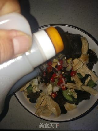 涼拌黃瓜腐竹木耳的做法步驟：12