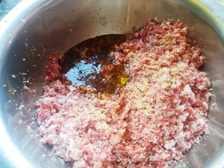 內蒙特色美食——稍美的做法步驟：2