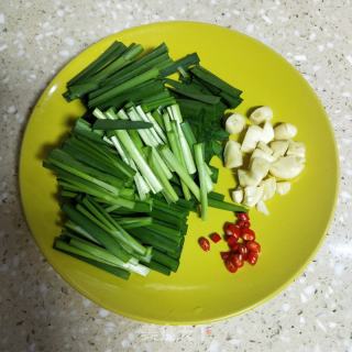 韭菜炒蠶豆的做法步驟：6