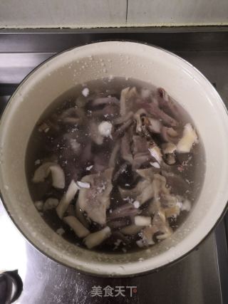 羊雜湯的做法步驟：2