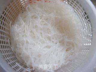 蔬菜炒粉絲的做法步驟：1