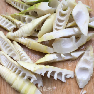 酒菠蘿版腌篤鮮的做法步驟：2