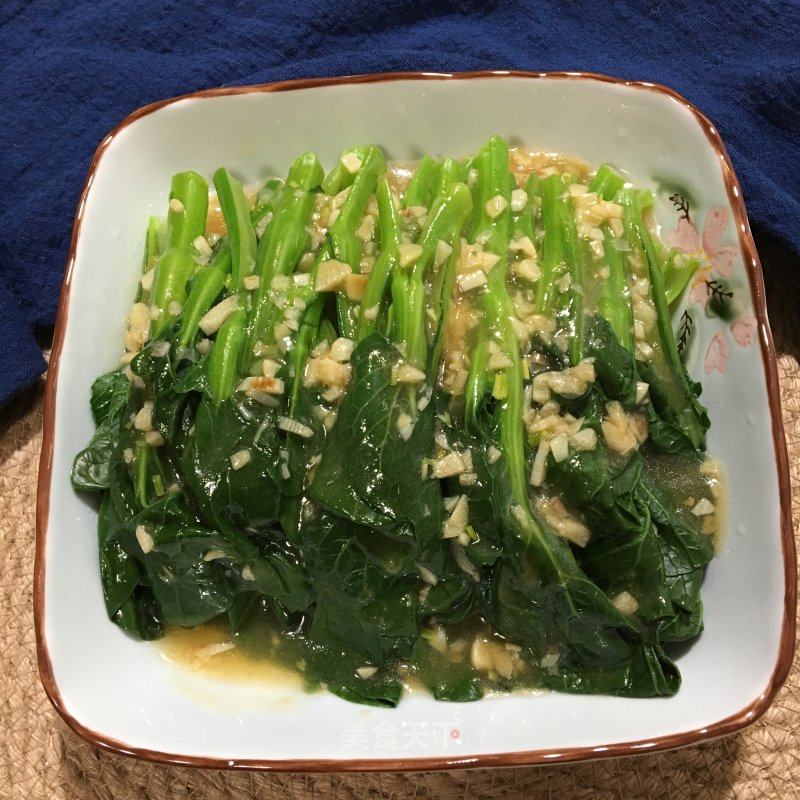 蒜蓉澆汁菜芯的做法