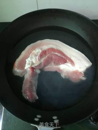 把子肉的做法步驟：2