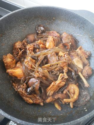 小雞燉蘑菇的做法步驟：12