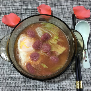 荷包蛋蔬菜貓耳朵湯