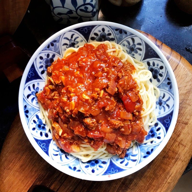 牛肉番茄辣醬意面的做法