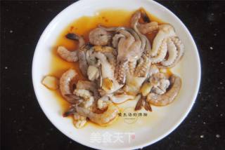 牛肉醬海鮮拌面的做法步驟：3