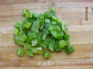 黃豆芽拌萵筍丁的做法步驟：3