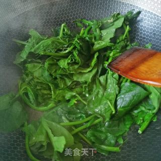 炒菠菜的做法步驟：4