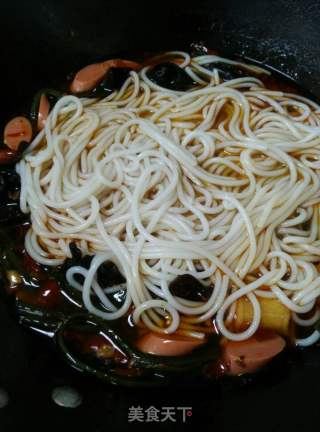 麻辣米線的做法步驟：7
